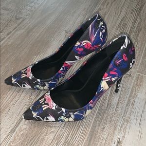 Rare Aldo Pumps